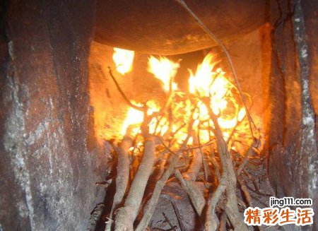 梦见烧火是什么意思,女人梦到烧火添柴