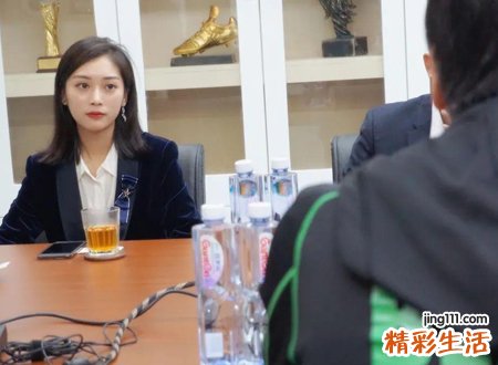 水瓶座还爱前任的表现