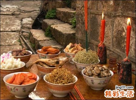 梦见祭祖好不好，做梦梦到和家人祭拜祖先