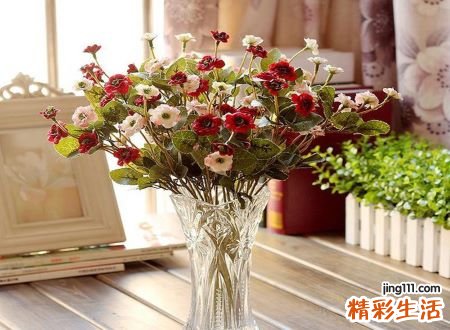已婚女人梦见假花好不好，做梦梦到白色的假花