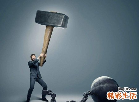 1993年属鸡是什么命，93年属鸡人三大坎