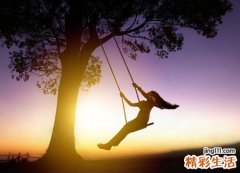 梦见荡秋千是什么意思，女人梦见自己荡秋千