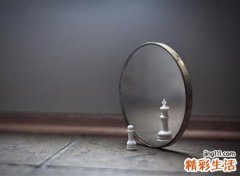为什么晚上不能照镜子