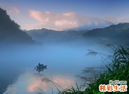 梦见大雾看不见路好不好，做梦梦到白茫茫大雾