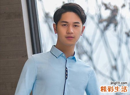左眼大右眼小的男人面相