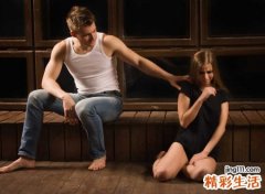 81年属鸡和83年猪婚配，猪鸡属相在一起好吗