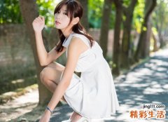 梦见自己梳头发是什么意思，做梦梦到自己梳头发扎马尾