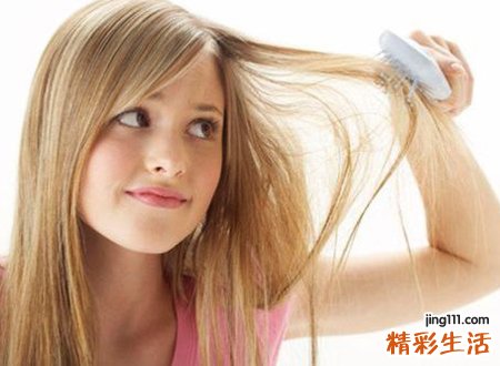 梦见自己拿梳子梳头发好不好,做梦梦到梳头发很顺是啥意思