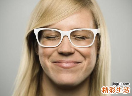 女左下眼皮跳是凶是吉