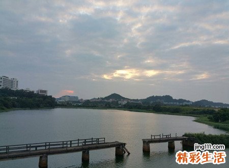 梦见桥断了好吗，做梦梦到桥倒塌自己安全逃脱