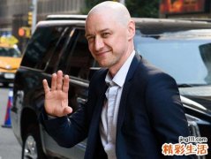 梦见剃光头是什么意思，男人梦见自己剃光头