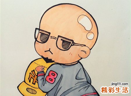 梦见自己头发快掉秃了好不好，做梦梦到自己头顶中间秃了