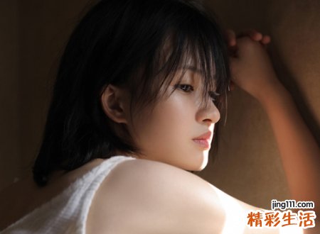 女人看淡一切释然的网名，对一切无所谓昵称