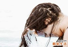 梦见自己洗头是什么意思，做梦梦到用水冲洗头发