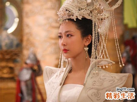 烂桃花女人面相特征分析