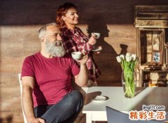 属虎男和属兔女相配吗，生肖虎男兔女在一起财运好吗