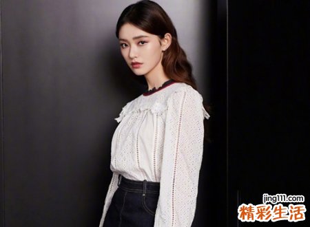 4个字霸气高冷的冷酷昵称，qq霸气网名女生高冷四个字