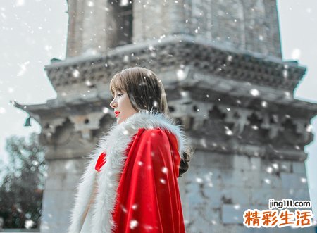 天生面带桃花的女人面相