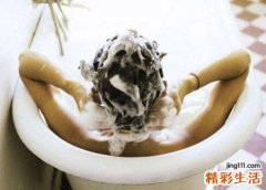 梦见给别人洗头是什么意思，做梦梦到给男人洗头发