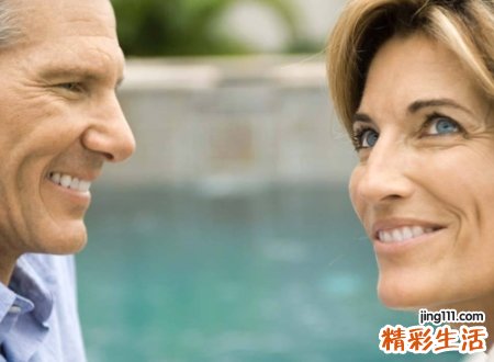 猴与鸡相配的婚姻如何，生肖猴年跟鸡做夫妻相配吗