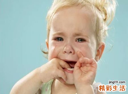 梦见小女孩哭有什么预兆，做梦梦到小女孩子在哭