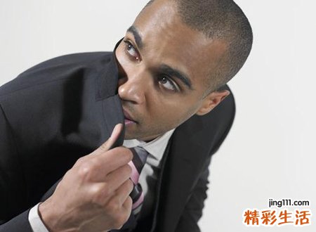 下眼白多的男人面相