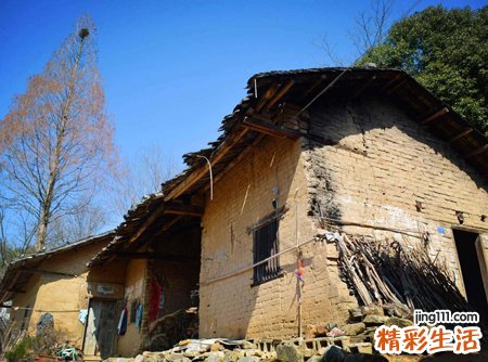 梦见房屋倒塌有什么预兆，做梦梦到房子倒塌人没事