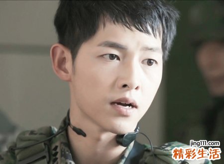 五行水旺缺土的男人