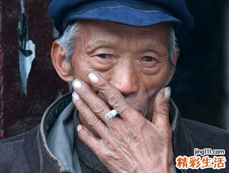 梦见抽烟是什么意思，梦到自己在抽烟