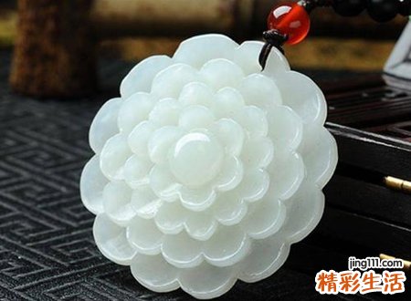 属鸡人佩戴什么旺财