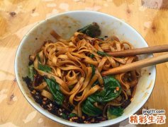 梦见吃面条好吗，做梦梦到和别人一起吃面条