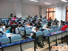 梦见考试作弊是什么意思，做梦梦到别人在考场上作弊