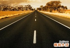 梦见别人抬死人是什么意思，做梦梦到很多人抬死人经过