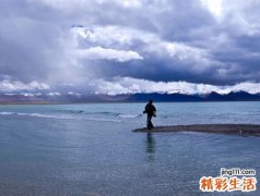 梦见海浪好吗，梦到海浪向自己冲来