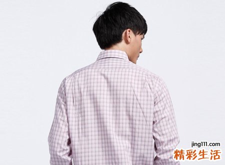 耳朵上端尖的男人什么命