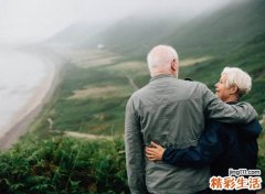属鸡的女生和什么属相最配