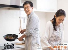 属鸡女的和什么属相最配