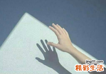 手相分析尾指短的女人代表什么