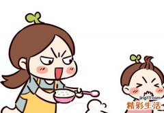 梦见吃饭有什么预兆，女人梦见自己吃饭