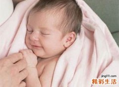 梦见别人的孩子有什么预兆，做梦梦到别人家的三个小孩