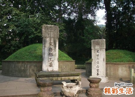 梦见坟墓预示什么，男人梦见坟墓好不好