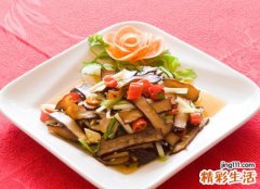 梦见吃菜预示什么，做梦梦到和别人一起吃菜