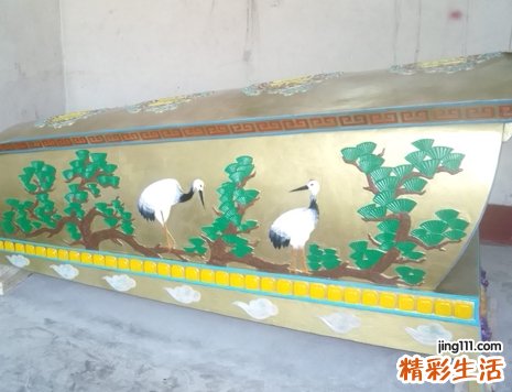 孕妇梦见棺材有什么预兆，孕妇梦见红棺材生男女