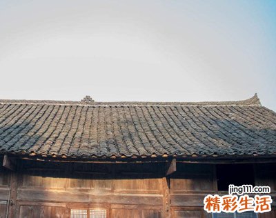 梦见漏水好吗，做梦梦到下班回家看见家里房顶漏水