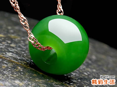 手上长痣代表什么意思 手上长痣越来越多什么原因