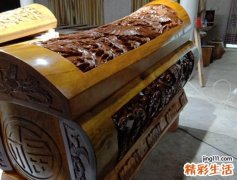 梦见自己抬棺材有什么预兆，梦到自己和多人抬棺材