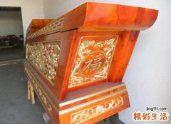 梦见别人抬棺材有什么寓意，做梦梦到一群人抬棺材出殡