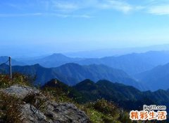 梦见自己爬坡有什么预兆，女人梦见爬陡峭的坡