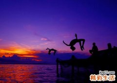 梦见游泳池有什么寓意，做梦梦到清澈的游泳池