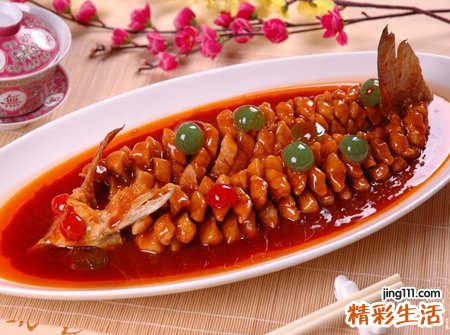梦见别人吃鱼好不好，做梦梦到别人吃熟鱼
